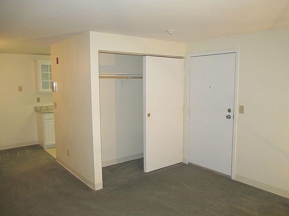 Main door and Closet