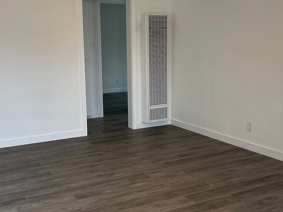 1st image of 1327 E Kingsley Ave #1329