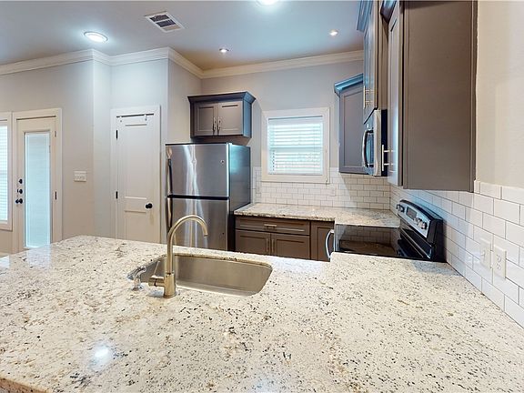 5th image of 203 Brentwood Dr E #36