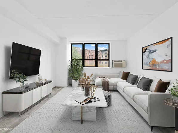 301 W 110th St APT 2A, New York, NY 10026