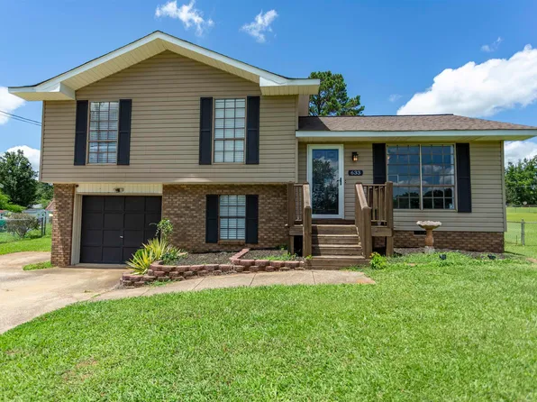 633 Lakewood Dr, Weaver, AL 36277
