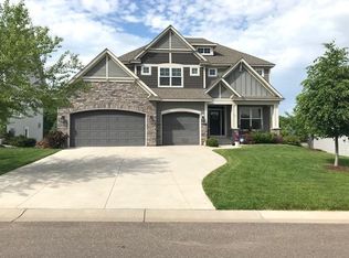 10600 Three Oaks Ln, Champlin, MN 55316