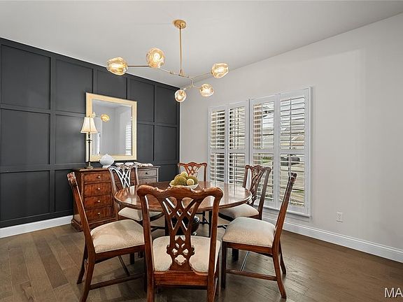 4th image of 920 Thorn Crown Ct