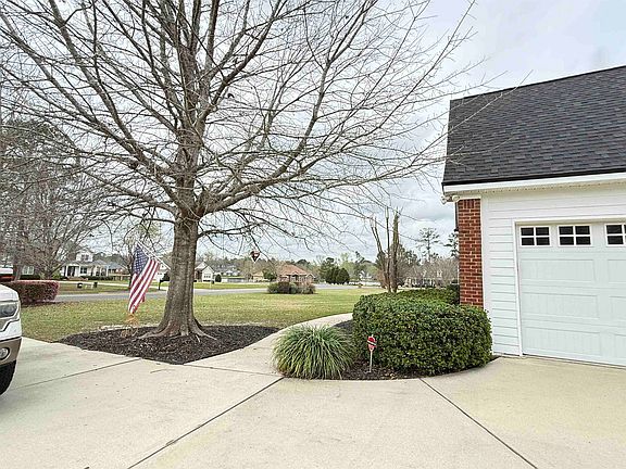 3rd image of 131 Pheasant Rdg