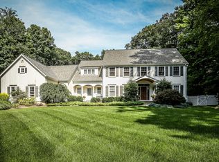 16 Lilac Ln, Weston, CT 06883