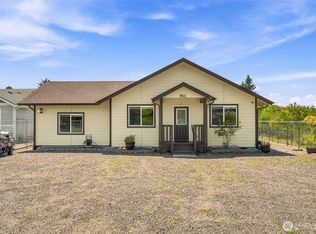 911 Mount Olympus Ave SE, Ocean Shores, WA 98569