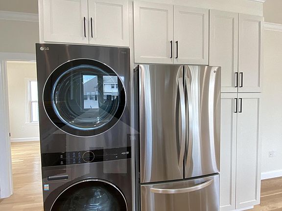 5th image of 255 Belmont St #2
