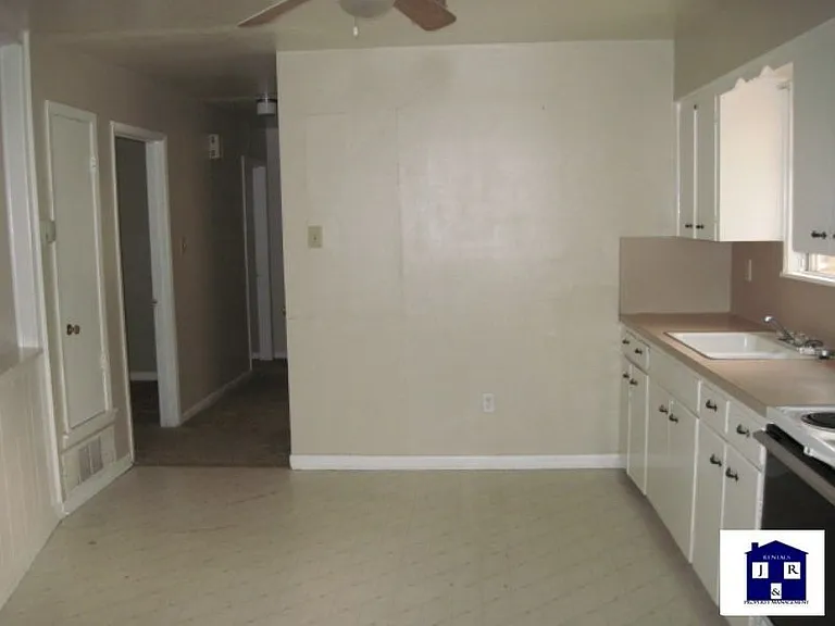 2107 Brantley Ave — Photo 11