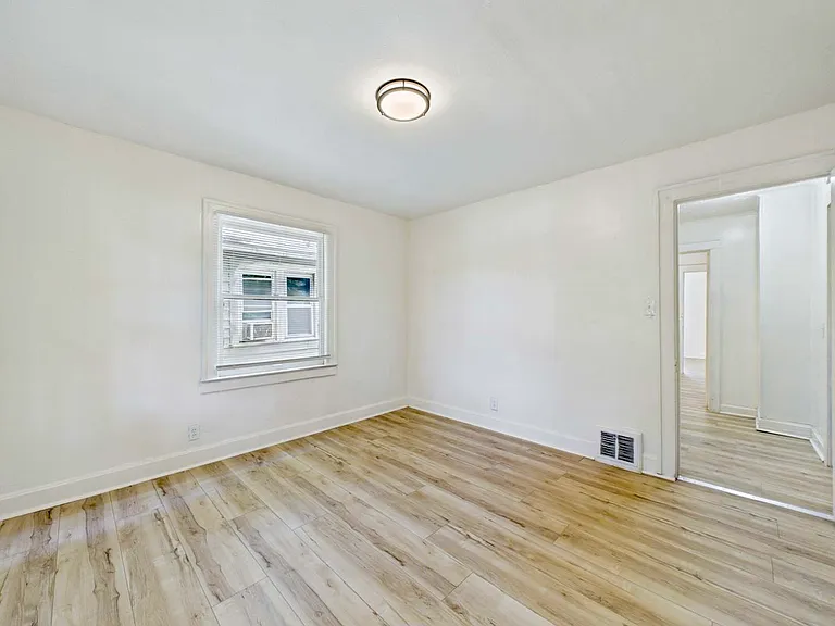 7127 Olive St — Photo 5