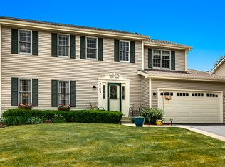 2785 Randall Ridge Dr, Elgin, IL 60124