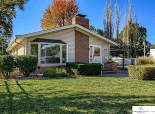 225 W 21st St, Fremont, NE 68025