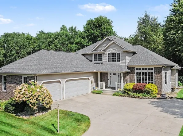 3608 Oak Ridge Dr, Elkhart, IN 46517