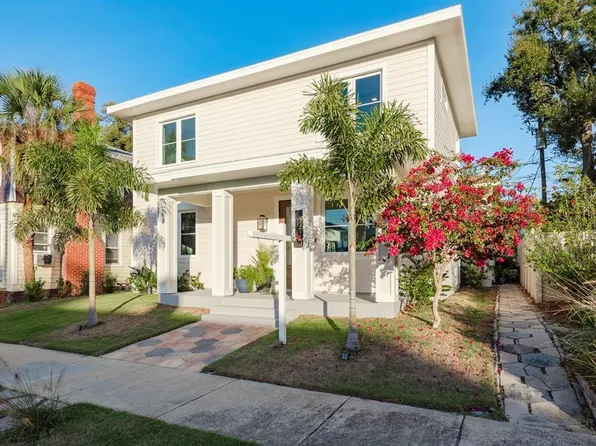 927 6th St N, Saint Petersburg, FL 33701
