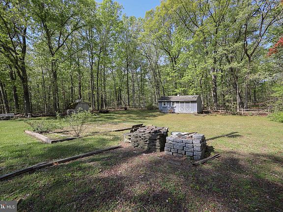 4th image of 49 Tatum Rd