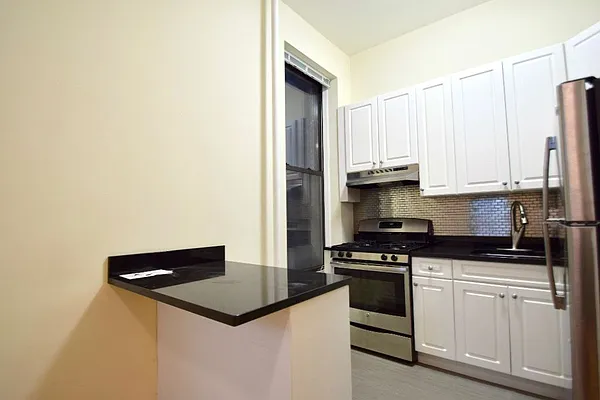 Rented by Sovereign Associates | media 20