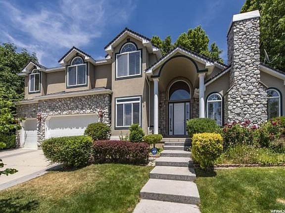 2nd image of 2679 E Grand Vista Way