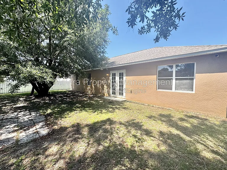 806 Palermo Ct — Photo 16