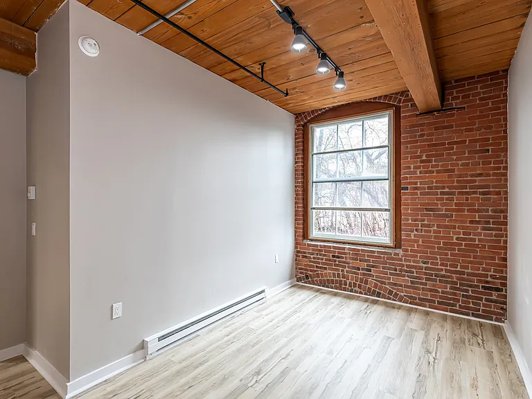 1013F Whiting St #3F — Photo 6