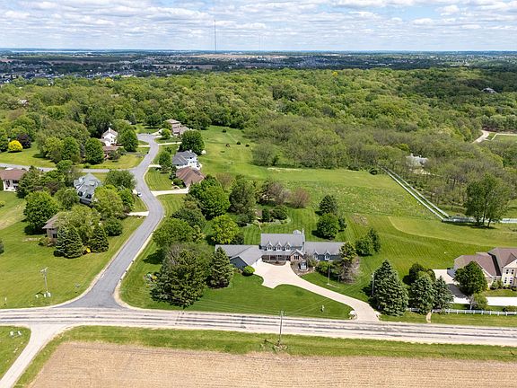 3rd image of 3576 Timber Ln