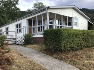 872 Cook St, Myrtle Creek, OR 97457