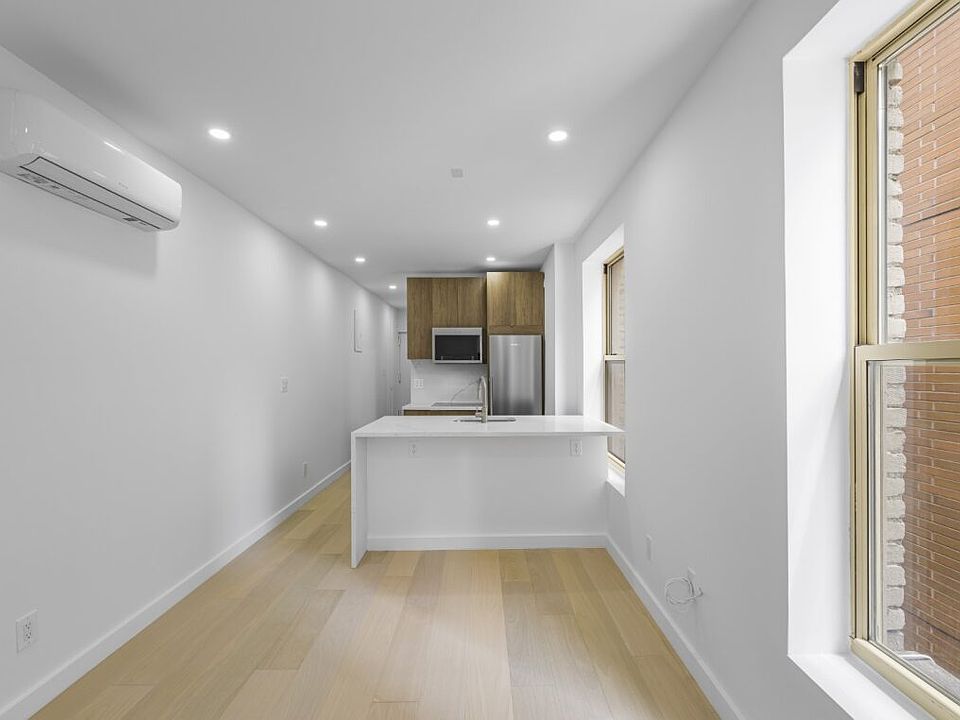 1st image of 246 E 53rd St APT 6