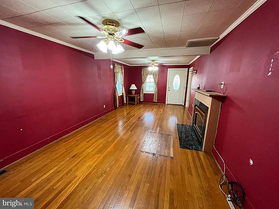 3rd image of 153 Brickert St
