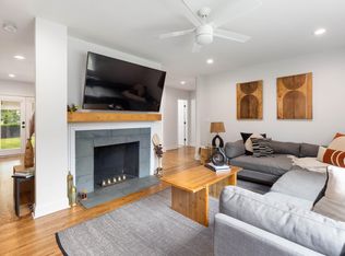 916 Bridlepath Ln, Charlotte, NC 28211