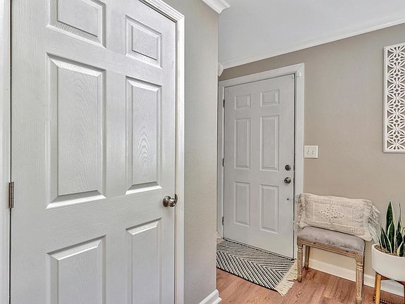 3rd image of 6710 E 30th Ct N
