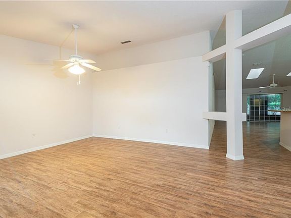 4th image of 21 Bass Lake Dr