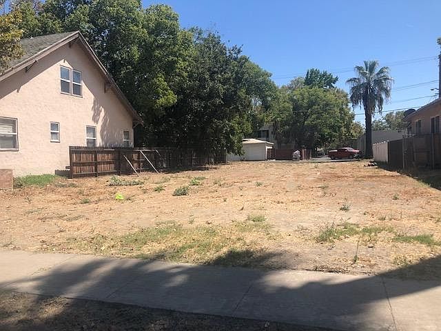 2nd image of 694 E Olive Ave