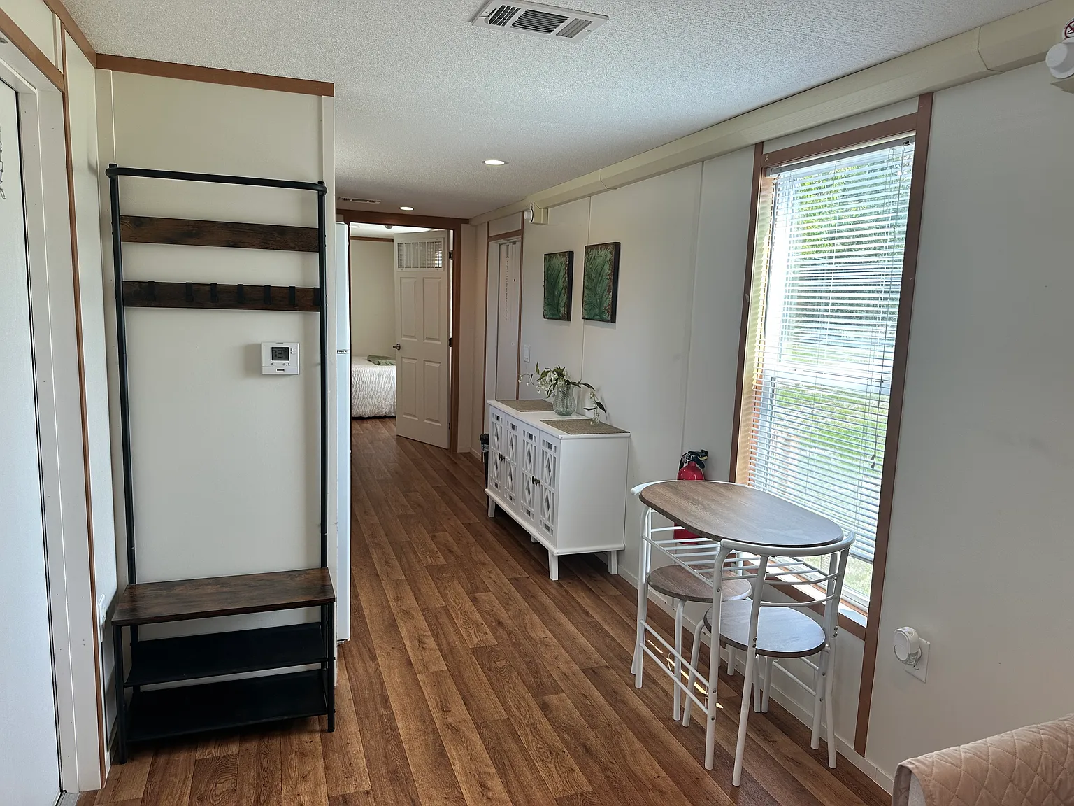 1 bed, 384 sqft, $1,000 — Photo 3