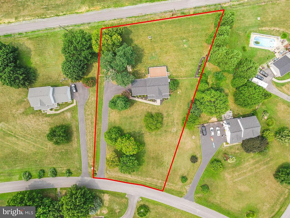 726 Deer Mountain Dr, Harpers Ferry, WV 25425 Zillow