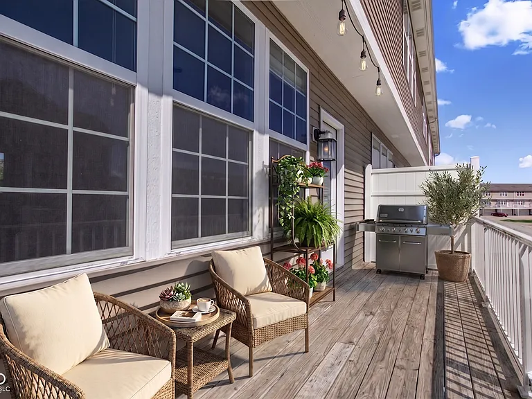12692 Tamworth Dr — Photo 22