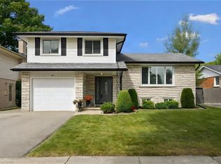 62 Gibson Dr, Kitchener, ON N2B 2P4