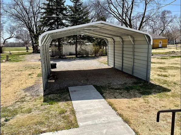 505 E Court St, Lincoln, KS 67455