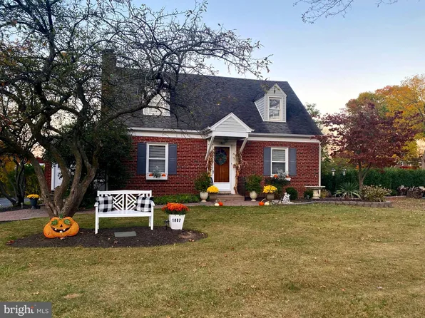 1807 W James St, Norristown, PA 19403