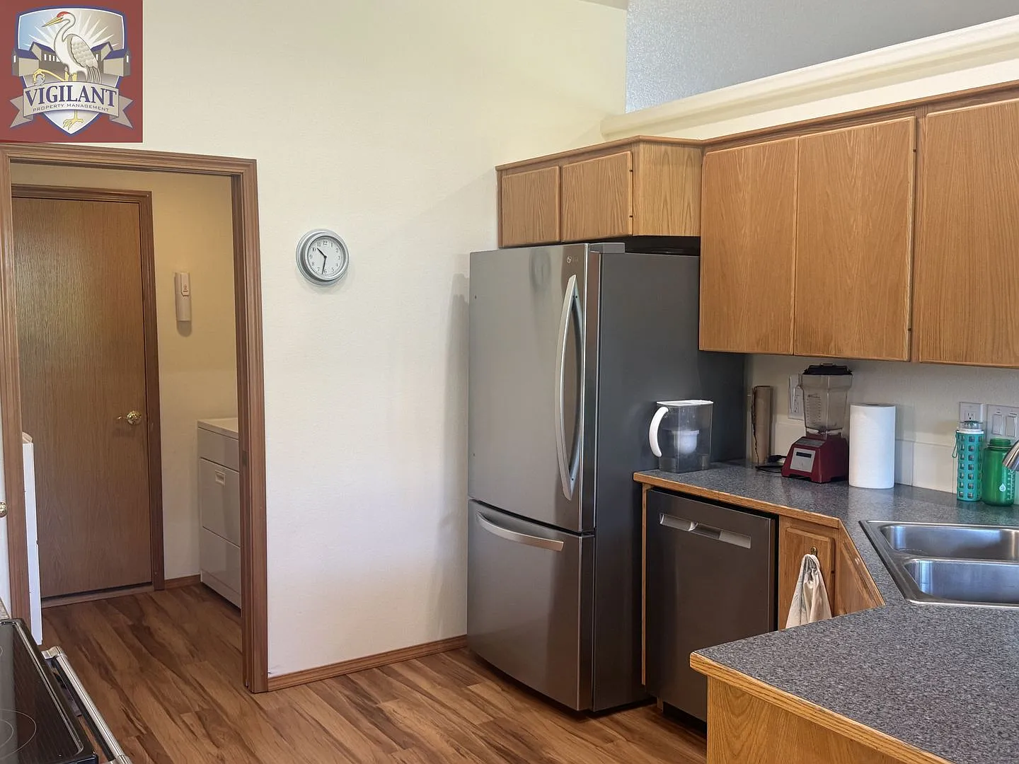 Battle Ground Home For Rent Large Lot & Private Backyard — Photo 3