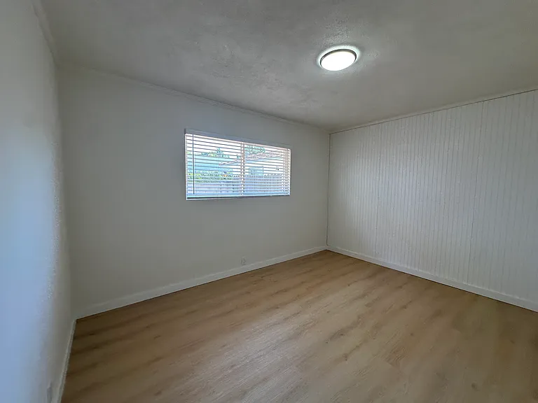 1300 Oak Ave — Photo 15