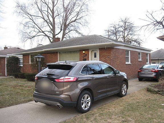 2nd image of 8324 Arnold St