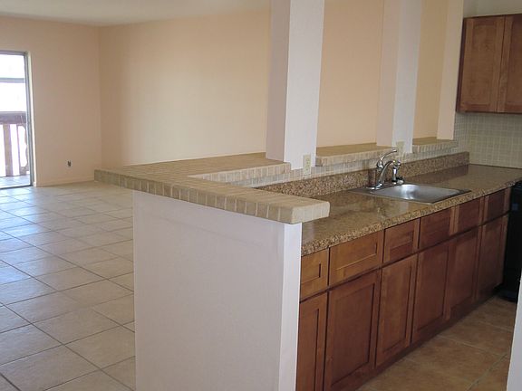 4th image of 218 NE 12th Ave APT 507