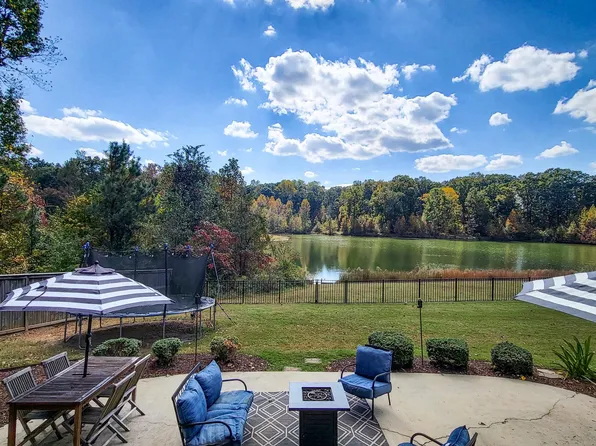 15220 Spring Lake Dr, Athens, AL 35614