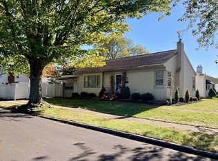 2153 W 4th St, Erie, PA 16505