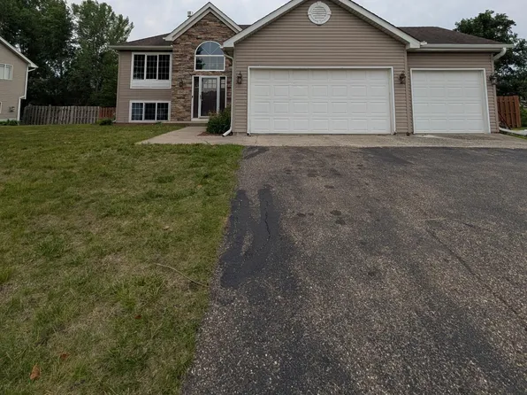9945 42nd St NE, Saint Michael, MN 55376