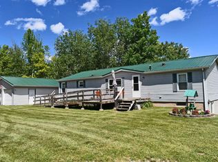 1130 Town Hall Rd, Hale, MI 48739