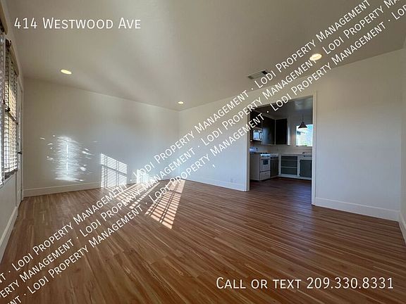 5th image of 414 Westwood Ave