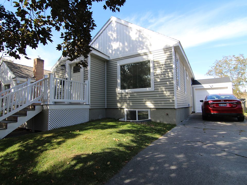 1st image of 555 11th St