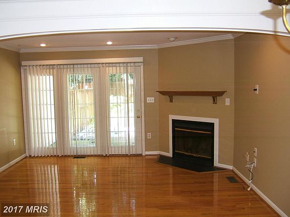 3rd image of 4 N Cherry Grove Ave