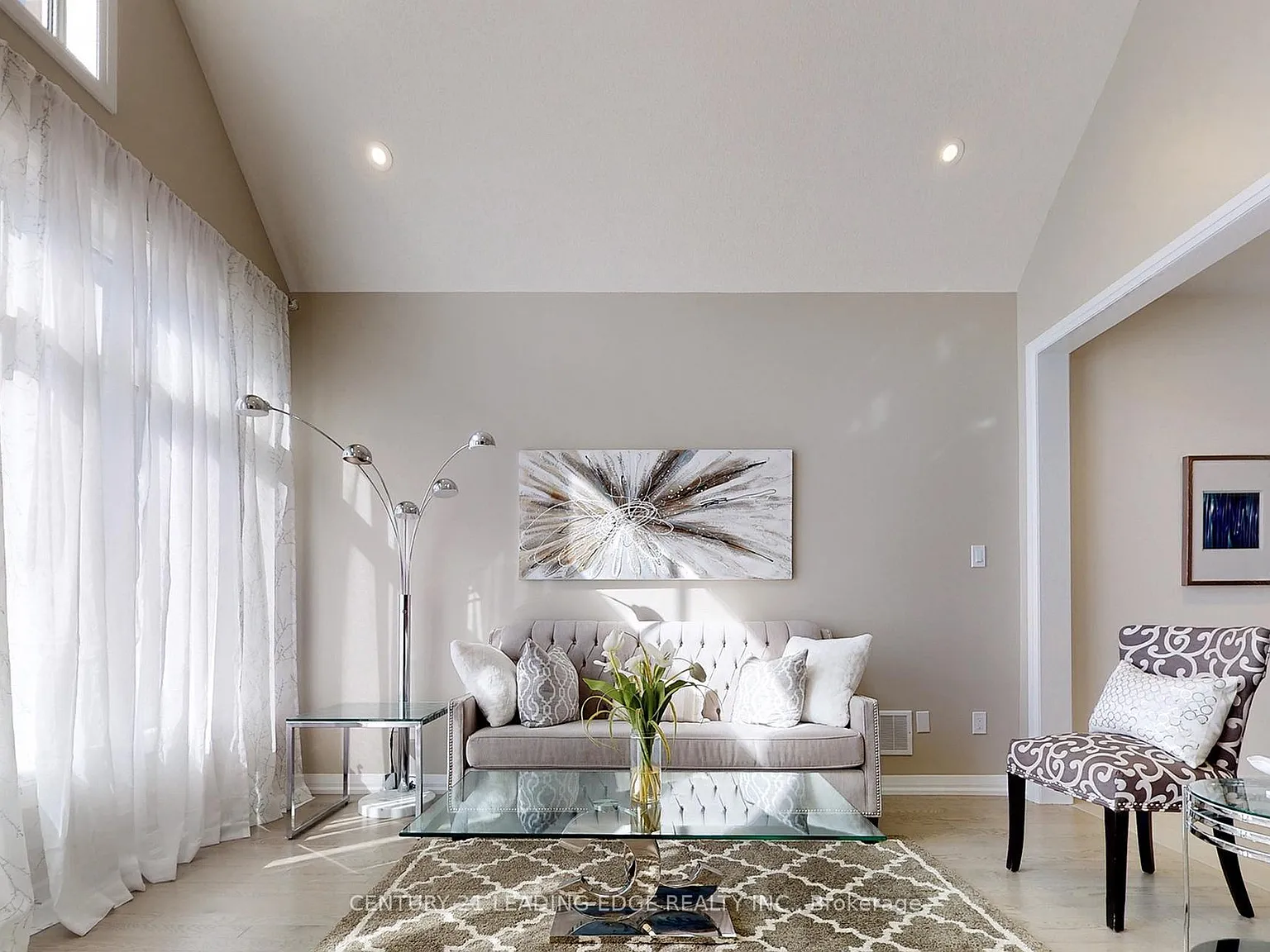 2 bed, $3,250 — Photo 4