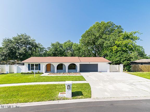 3rd image of 1737 HORTON Drive