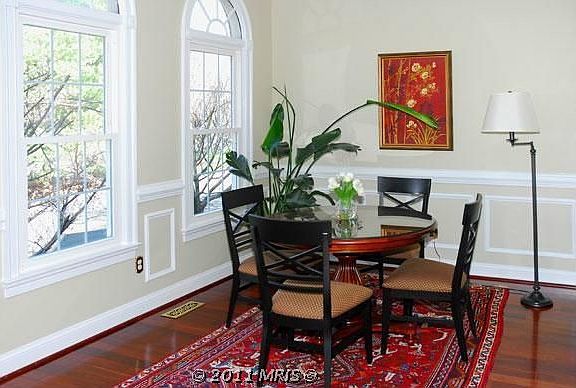 3rd image of 2812 Thaxton Ln